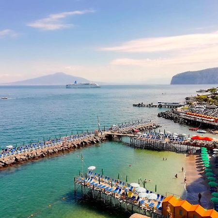 Angelina Suite B&B - Sorrento Centro Екстериор снимка