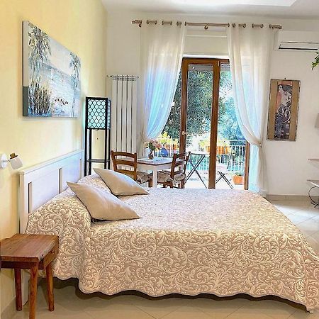 Angelina Suite B&B - Sorrento Centro Екстериор снимка