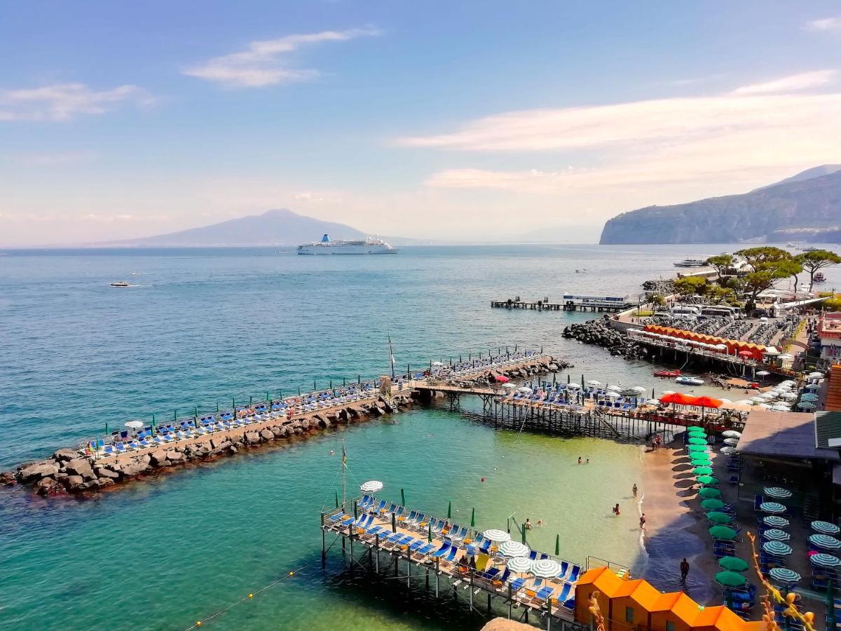 Angelina Suite B&B - Sorrento Centro Екстериор снимка