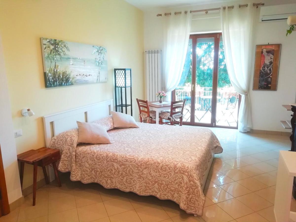 Angelina Suite B&B - Sorrento Centro Екстериор снимка